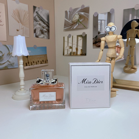 Dior Florescente Amor EDP-3068  