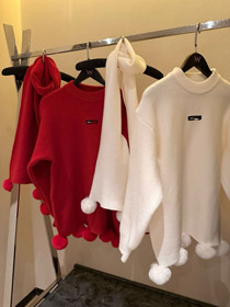 Miu Miu nova chegada Coelho pele pom-pom suéter de malha e lenço conjunto (conjunto de duas peças) -5386  