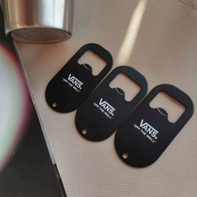 VANS ao ar livre camping piquenique e uso doméstico abridor de garrafas de metal-5986  